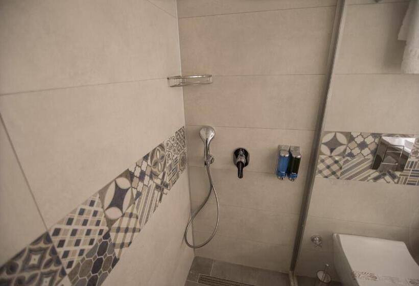 Номер Стандарт, Dovv Hotel Busıness