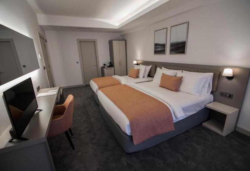 Семейный Полулюкс, Dovv Hotel Busıness