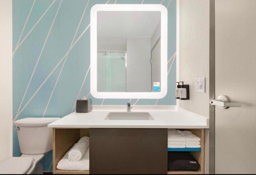 Номер Стандарт Адаптированный для Инвалидов, Avid Hotels Corpus Christi   Portland, An Ihg