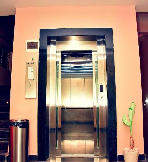 豪华房间, Faiz Residency