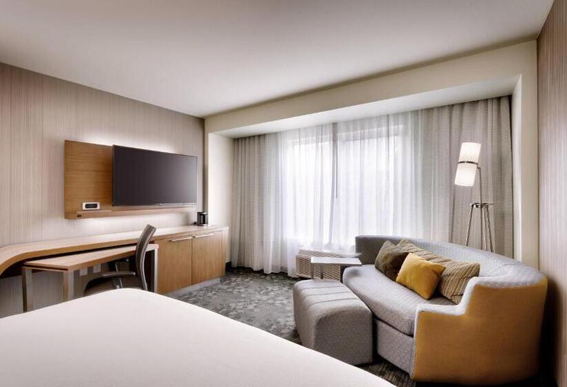 Стандартный Номер Кровать Кинг, Courtyard By Marriott Atlanta Duluth Downtown