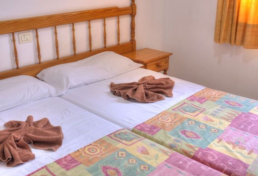 Апартаменты 1 Спальня с Балконом Вид на Бассейн, Apartamentos Tisalaya