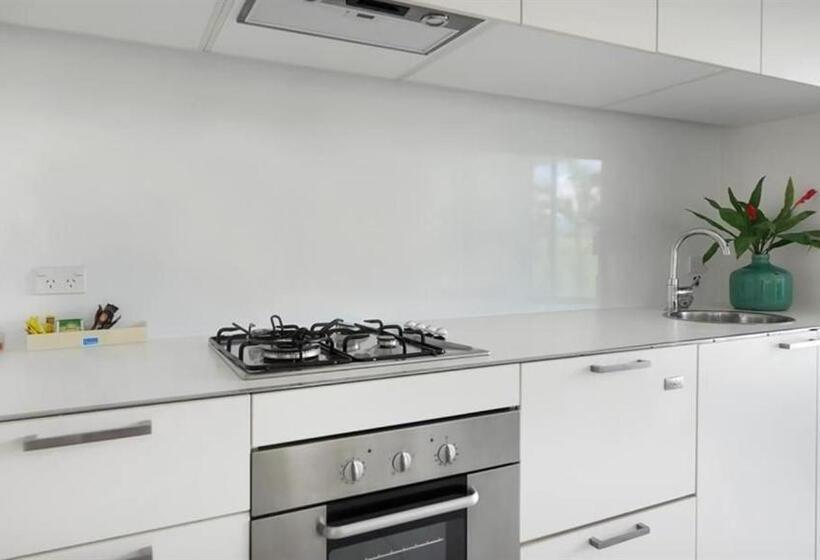 Апартаменты 2 Спальни, Pool Resort Port Douglas