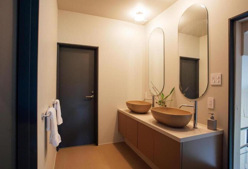 Кровать в Общей Комнате, Takigahara Craft & Stay