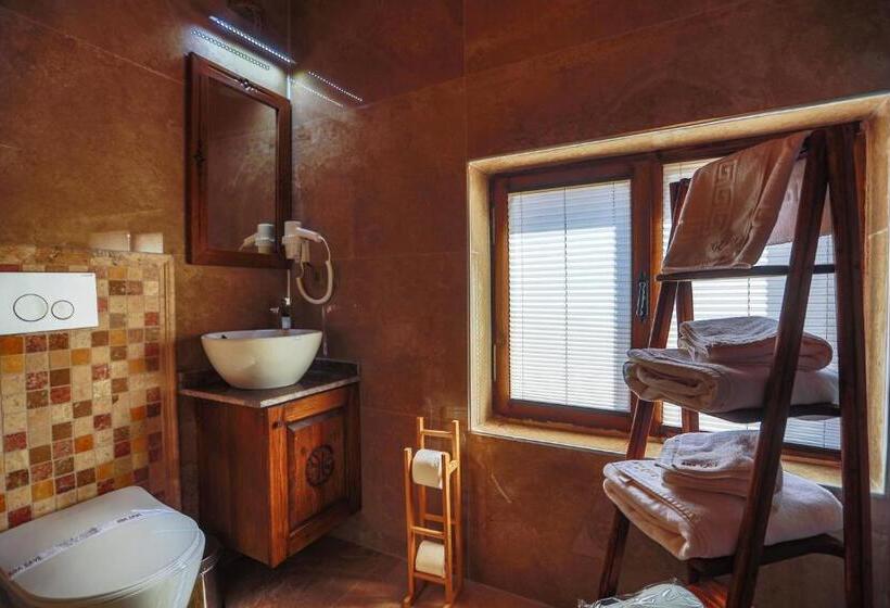 Люкс Superior, Ada Cave Suites