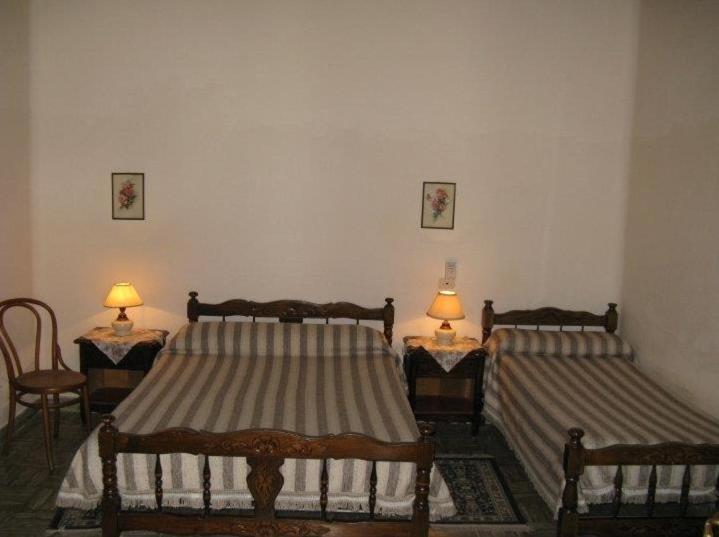 اتاق استاندارد سه نفره, Plaza