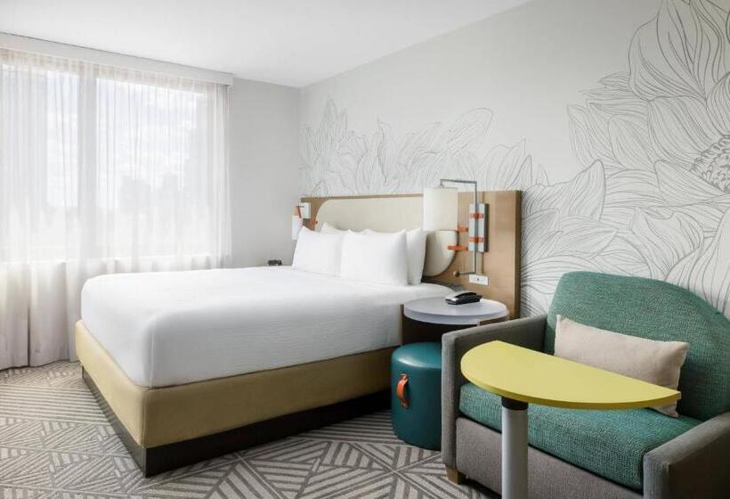 带大床的标准工作室, Springhill Suites By Marriott New York Manhattan Chelsea