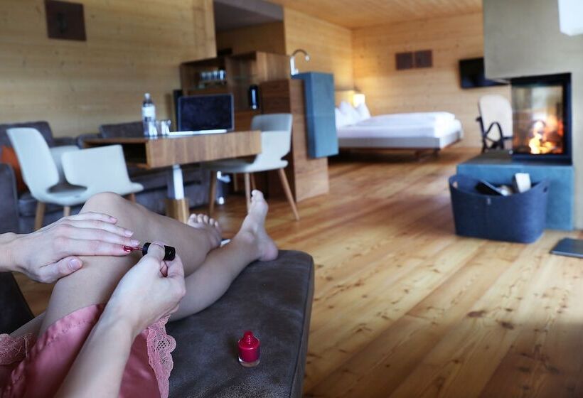 سوییت, Holzhotel Forsthofalm