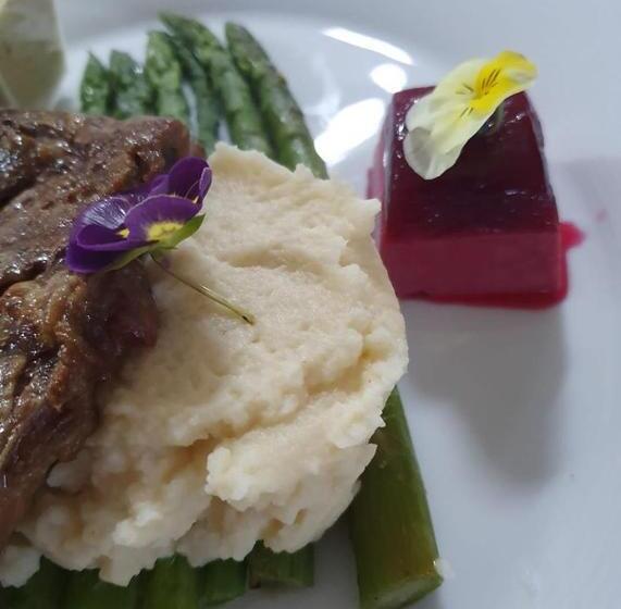침실 1개 아파트, Hunter Prince Castle