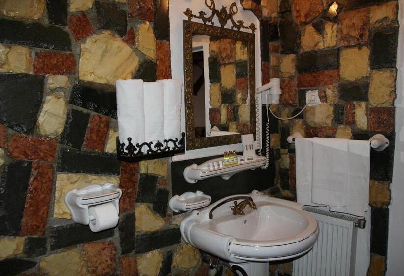 Cameră Cvadruplă Standard, Hunter Prince Castle