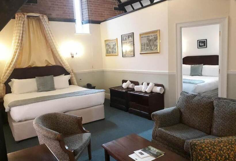 Номер Стандарт, Lynford Hall Hotel