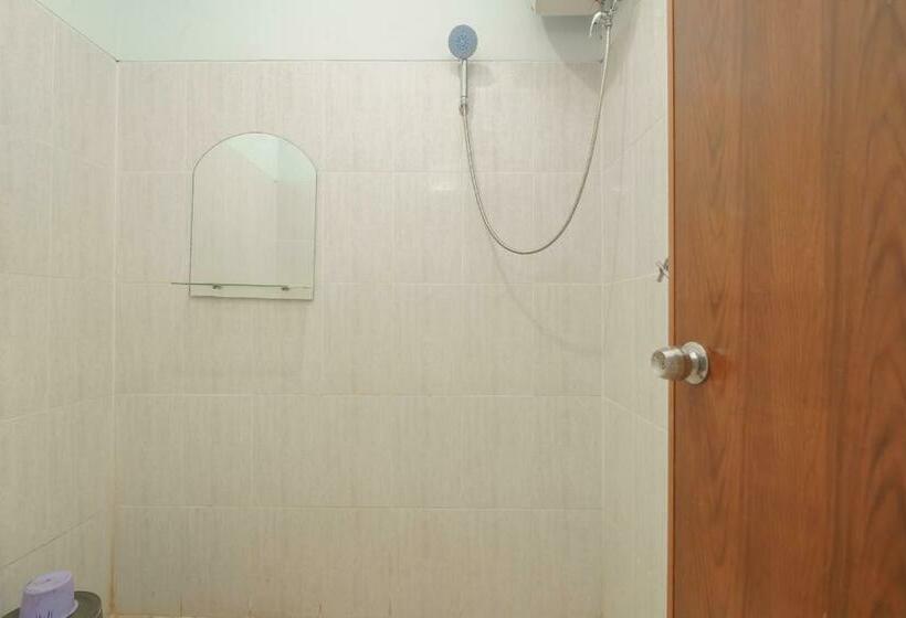 Номер Стандарт, Koolkost Syariah Near Kampus Utama Universitas Budi Luhur