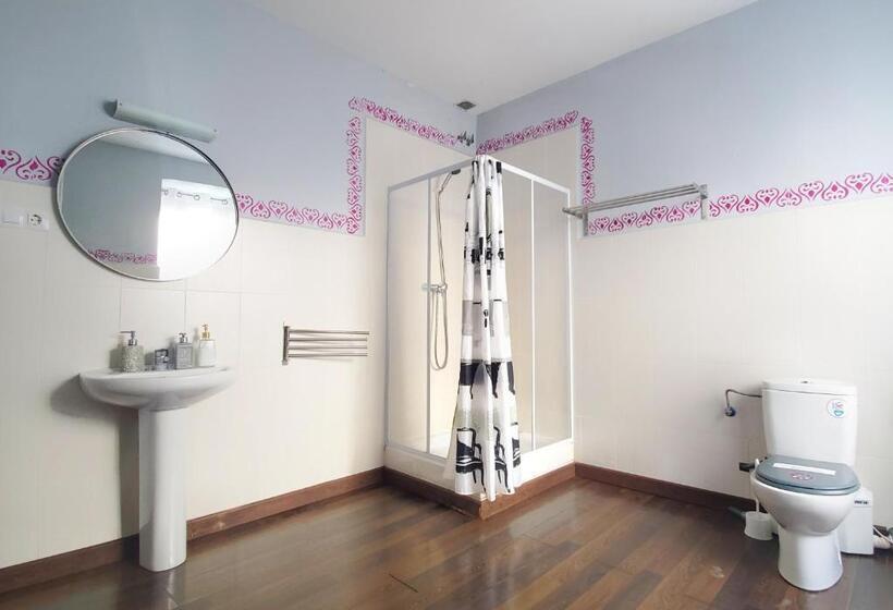 اتاق اکونومی, Hostal Martes Cáceres Plaza Mayor   Tercer Piso Sin Ascensor