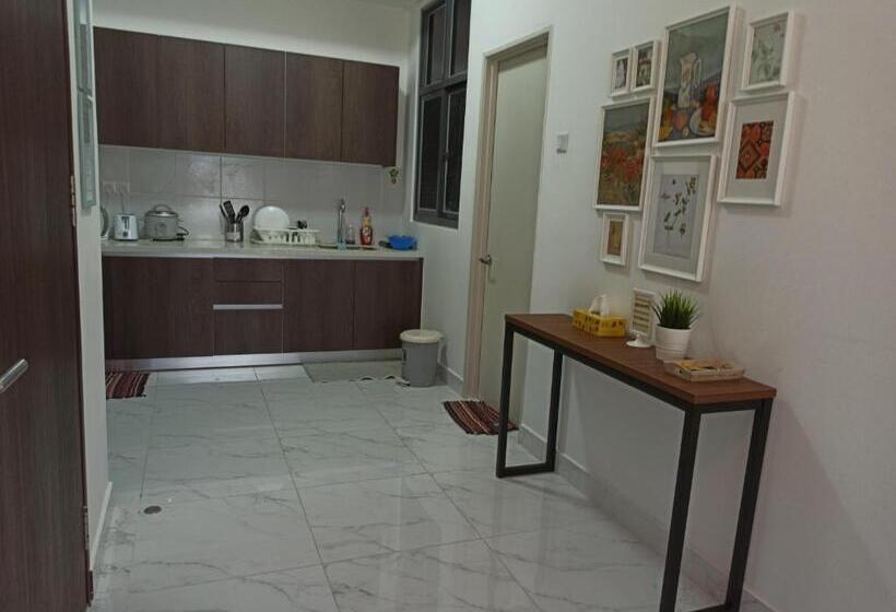 침실 2개 아파트, Zulanie Suite Troika Residence, Spacious And Cozy With Pool, Free Wifi & Netflix In Golden Triangle