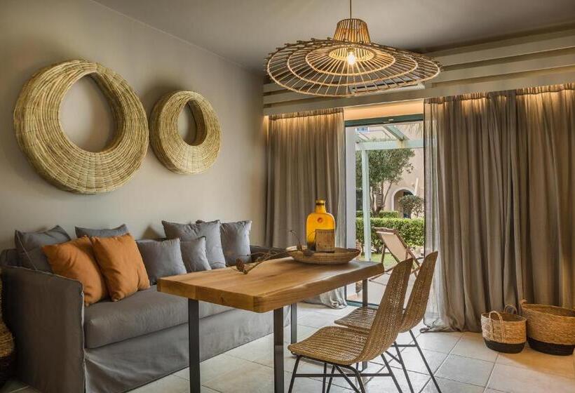 디럭스 패밀리 룸, Avithos Resort