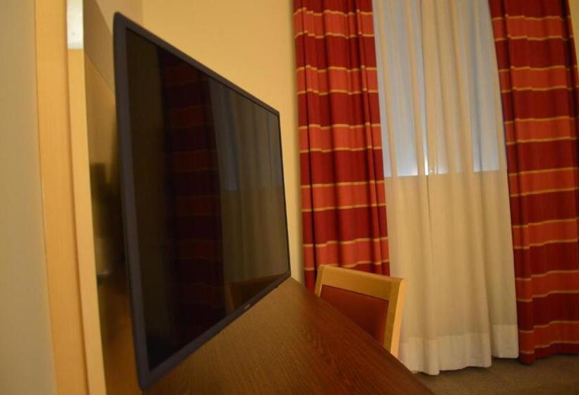 Номер Superior Кровать Кинг, Bes Hotel Bergamo Ovest