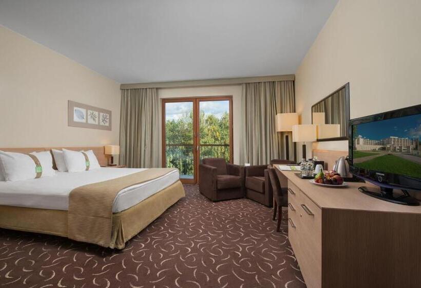 Номер Стандарт Кровать Кинг Адаптированный для Инвалидов, Holiday Inn Resort Warsaw Józefów, An Ihg