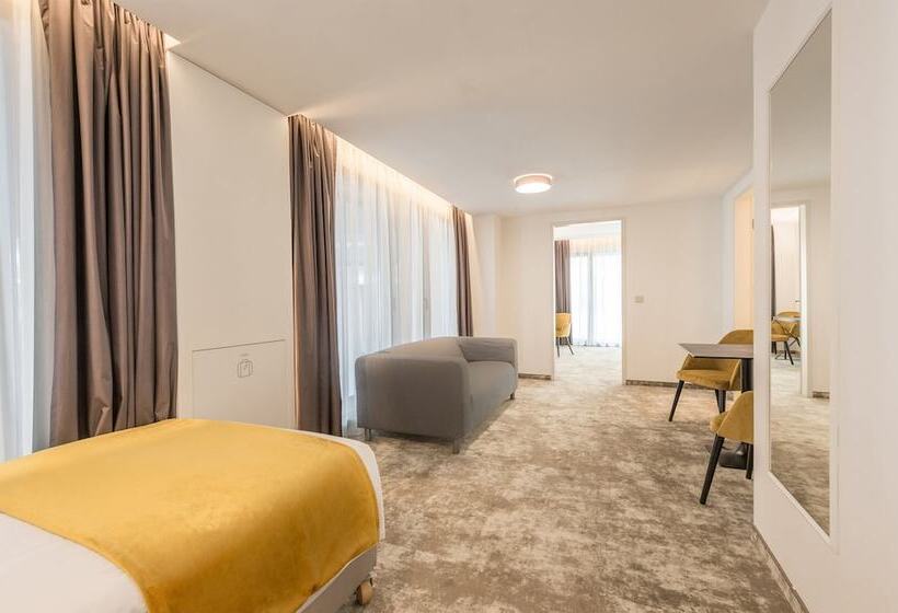 Люкс, Leonardo Boutique Hotel Budapest M Square