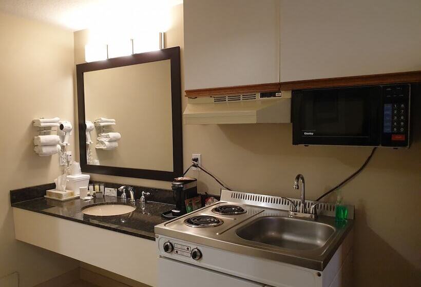 ダブルベッドのベーシックルーム, Riverland Inn & Suites