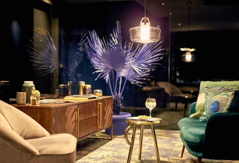 Номер Стандарт, Van Der Valk Hotel Brussels Airport