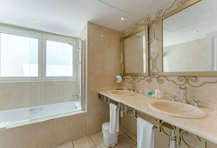 Люкс 2 Спальни, Flamingo Suites Boutique