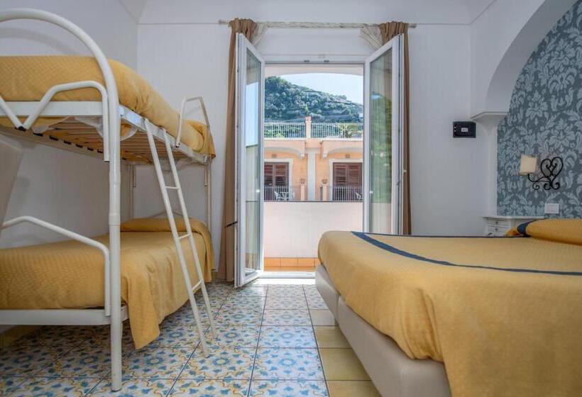 Четырехместный Номер Стандарт, 7bello