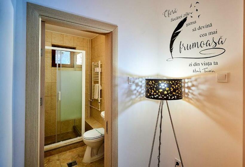 Апартаменты 2 Спальни, Roxy & Maryo  Restaurant  Terasa  Loc De Joaca Pentru Copii  Parcare Gratuita