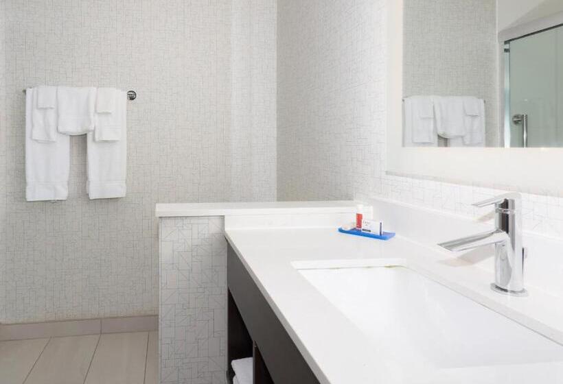 Номер Стандарт, Holiday Inn Express & Suites   Firestone   Longmont , An Ihg