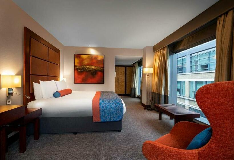 Номер Deluxe с Видом, Leonardo Royal London St Paul’s