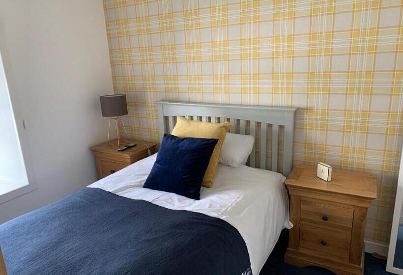 Family Suite, Lochindaal