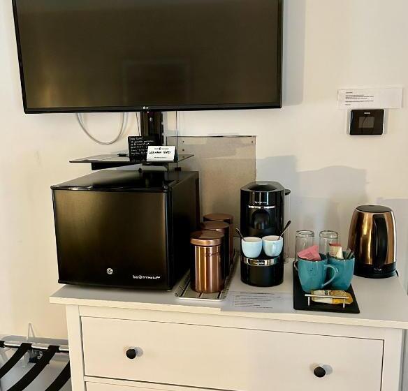 Family Suite, Lochindaal