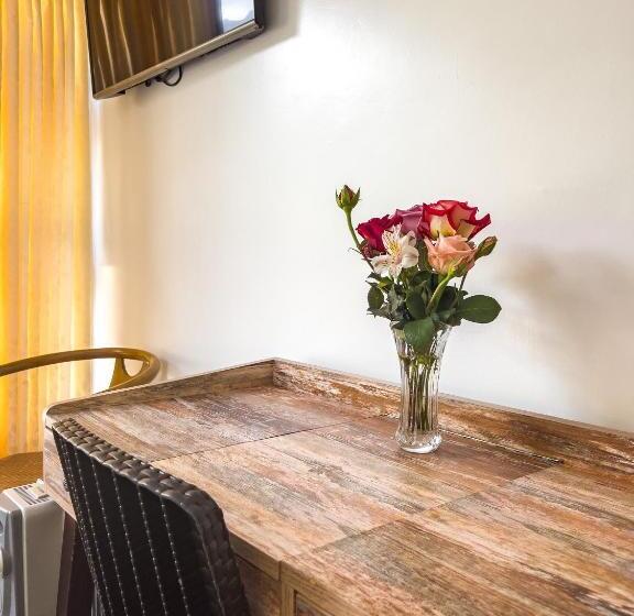 اتاق استاندارد با چشم‌انداز کوهستان, Rupa Rupa High Jungle Eco B&b