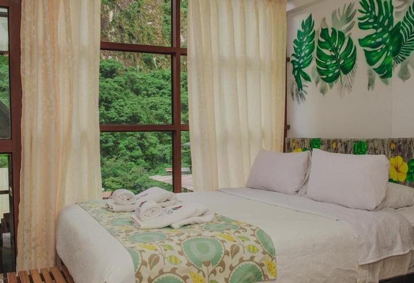 اتاق خانوادگی, Rupa Rupa High Jungle Eco B&b