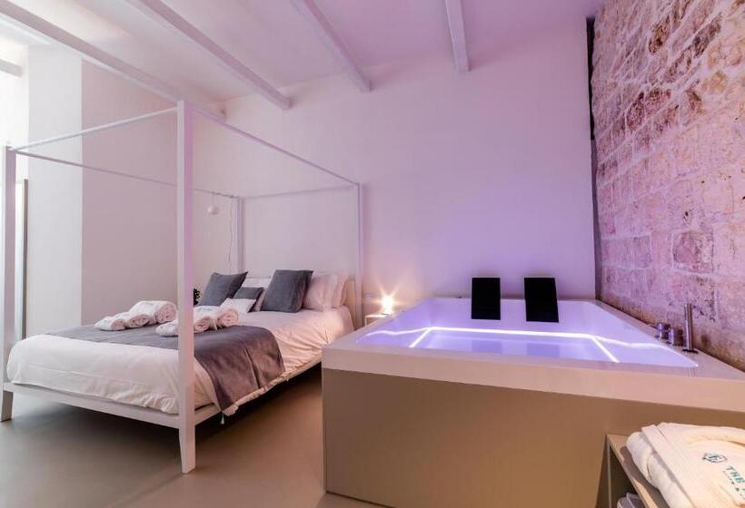 자쿠지 스위트, Tre Archi Suite & Relais