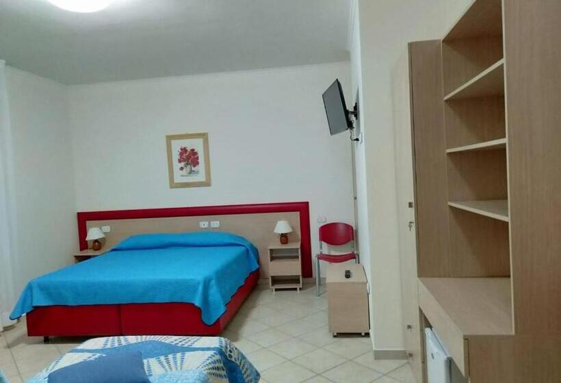 اتاق خانوادگی, Casa Per Ferie Aurora