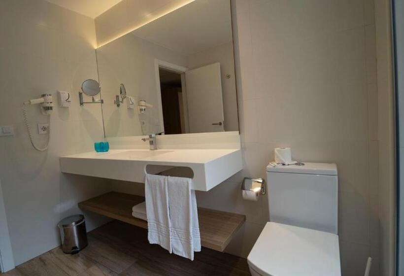 Номер Deluxe, R2 Buganvilla Hotel & Spa