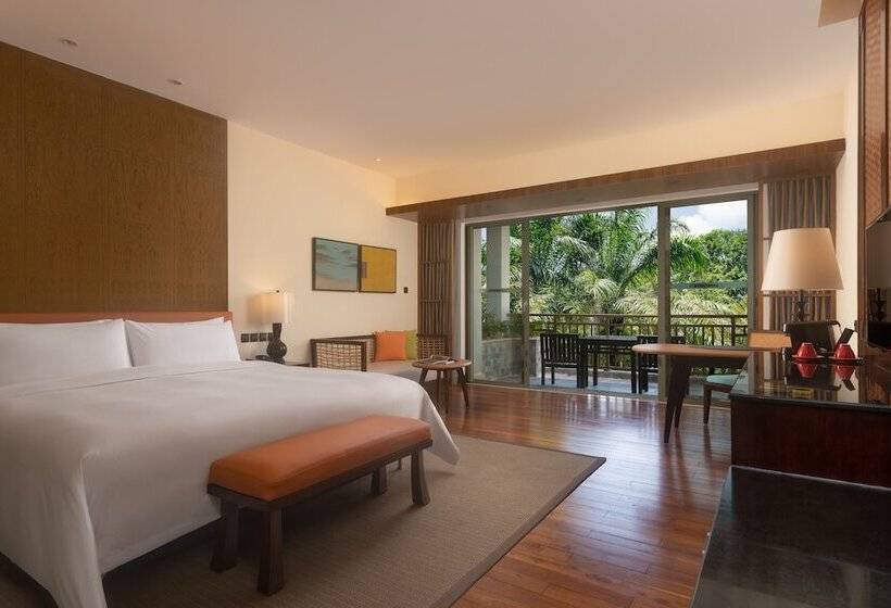 Номер Deluxe Вид на Горы, Le Méridien Shimei Bay Beach Resort & Spa