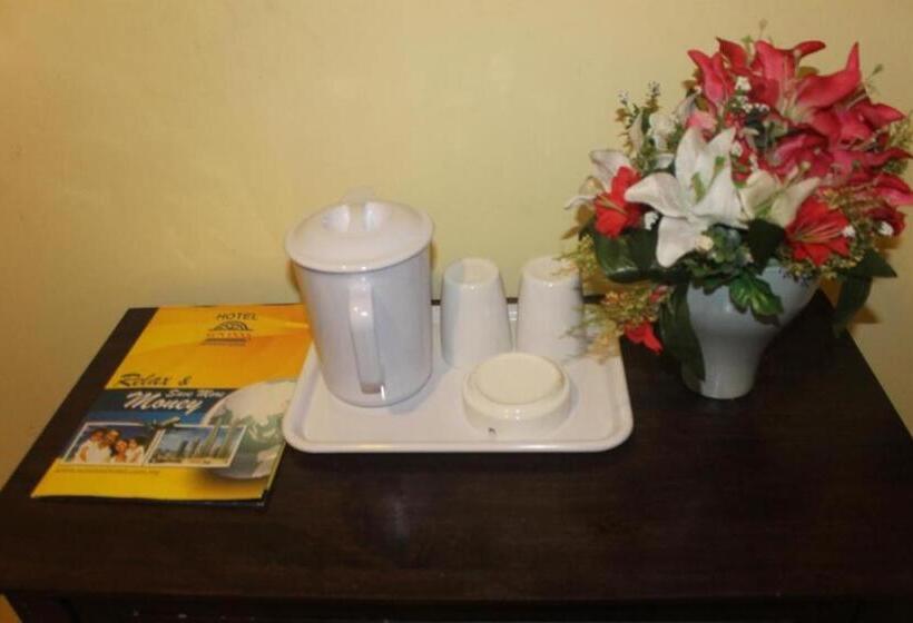 Семейный Номер, Sun Inns Meru Raya