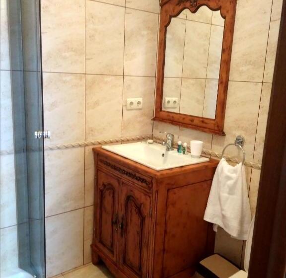 اتاق استاندارد, арт готель династія