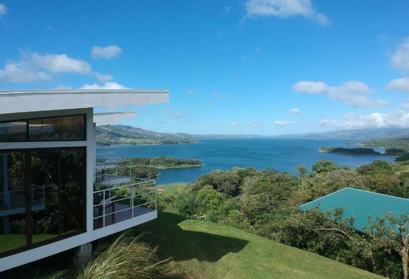Standard studio with lake view, Laguna Arenal