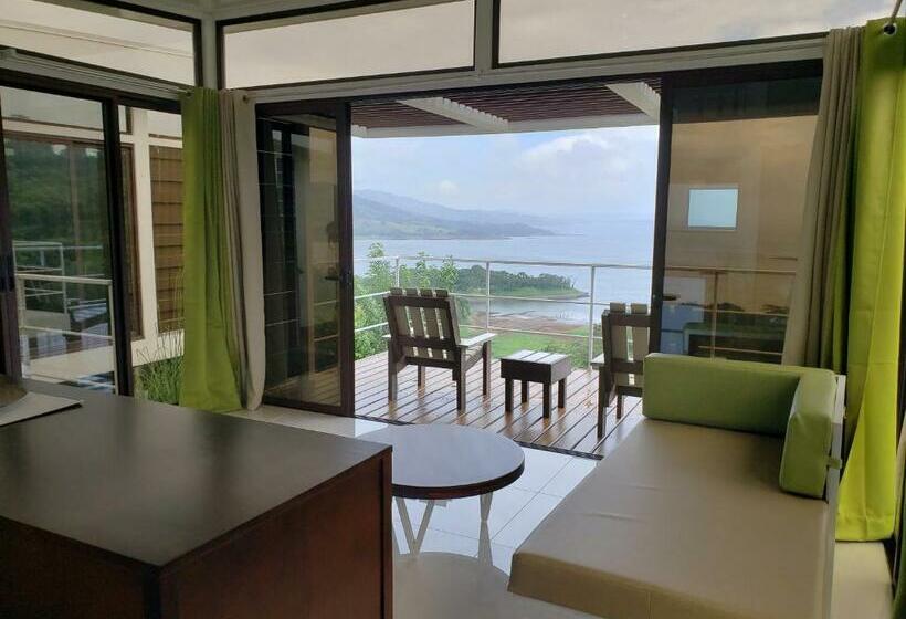 Standard studio with lake view, Laguna Arenal