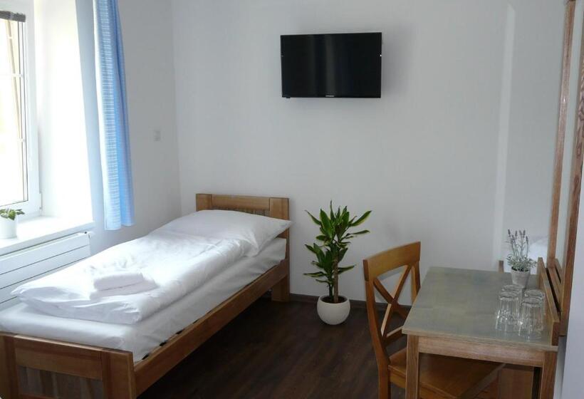 Четырехместный Номер Стандарт, Resort Rybníček