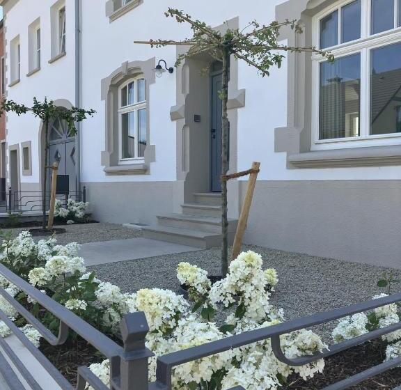 Дом 3 Спальни, Gästehaus Cantzheim