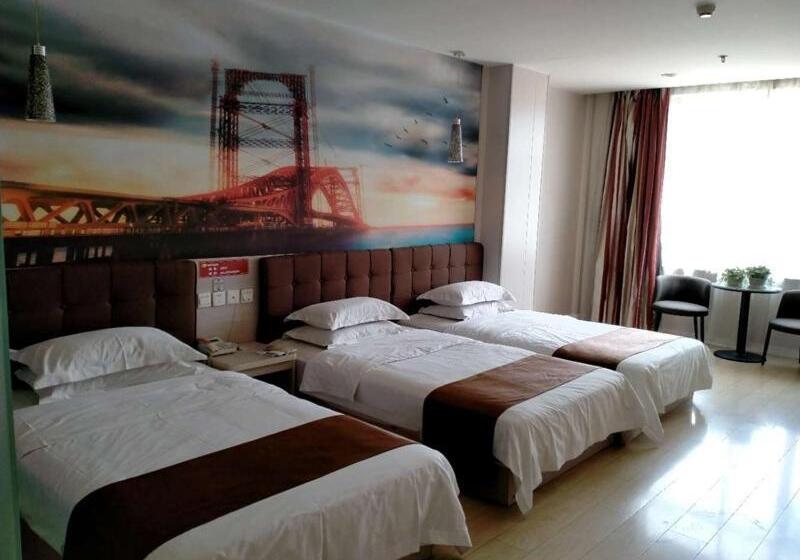Трехместный Номер Deluxe, Thank Inn Chain Hotel Dong Town Dahuaishu
