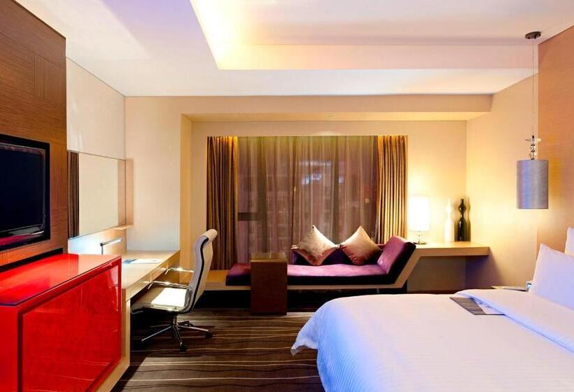 Номер Deluxe Кровать Кинг Вид на Город, Le Méridien Qingdao