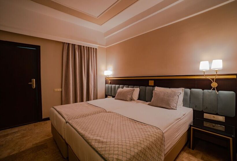 Семейный Номер, Royal Atlantis Spa & Resort