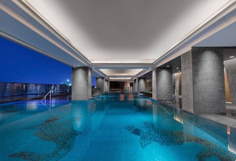 Номер Клуб, Sheraton Shunde