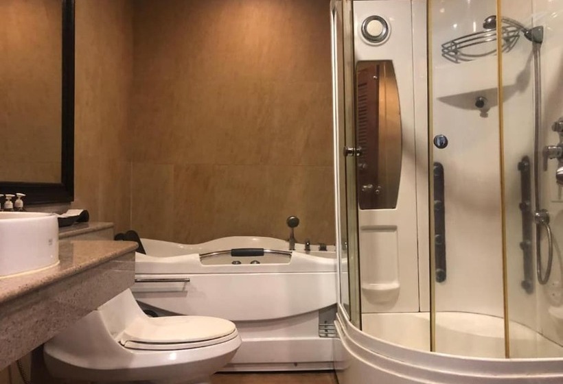 Номен Superior с Гидромассажем, Kanok Buri Resort
