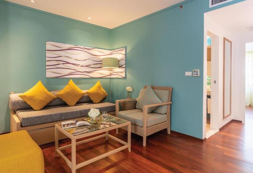 패밀리 스위트, Radisson Resort And Suites Phuket