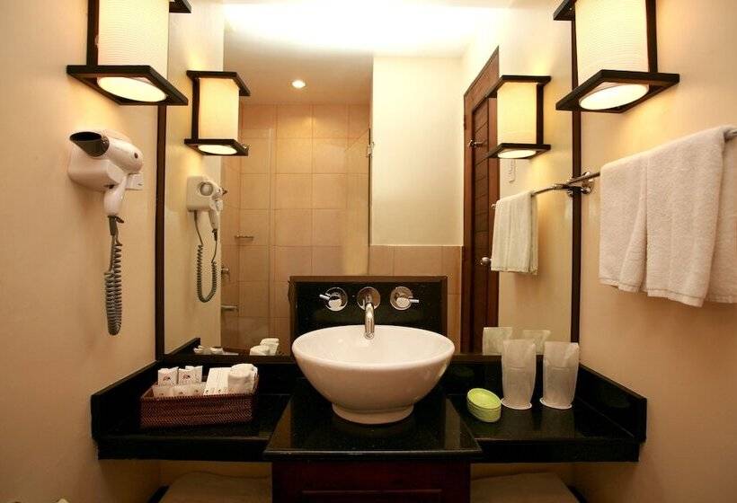 디럭스 룸, Boracay Ocean Club Beach Resort